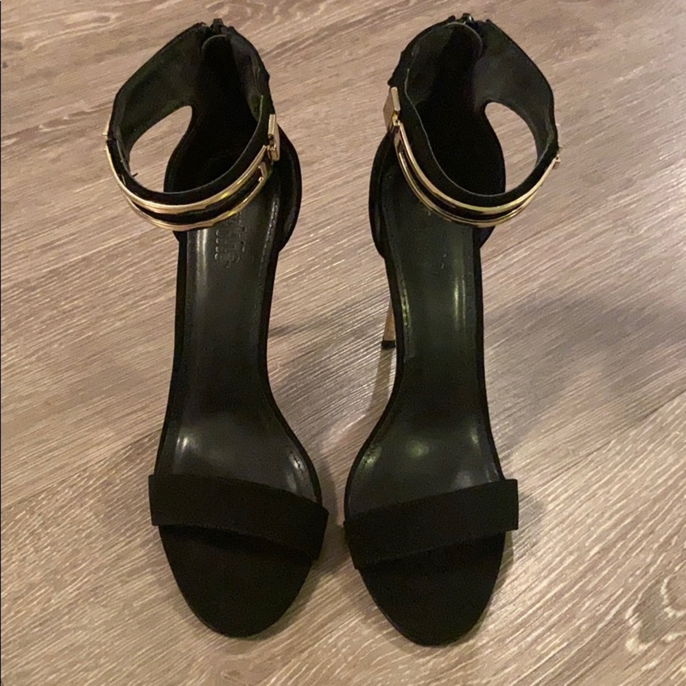 Beryl Black Gold Heels